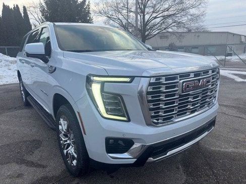 New 2026 GMC Yukon XL Denali w/ LPO, Floor Liner Package image 10