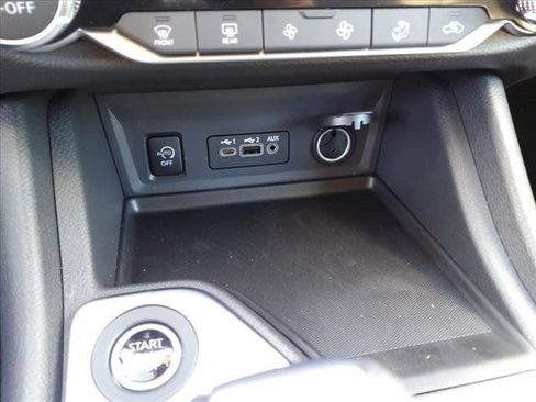 New 2025 Nissan Sentra SV w/ All-Weather Package image 14