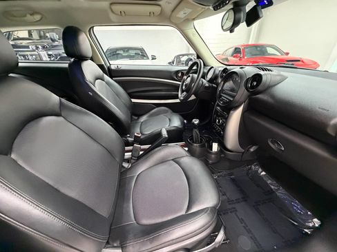 Used 2015 MINI Cooper Paceman FWD image 17