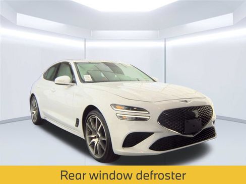 Used 2025 Genesis G70 2.5T RWD image 5