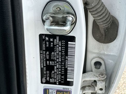 Used 2020 Kia Optima SE image 37