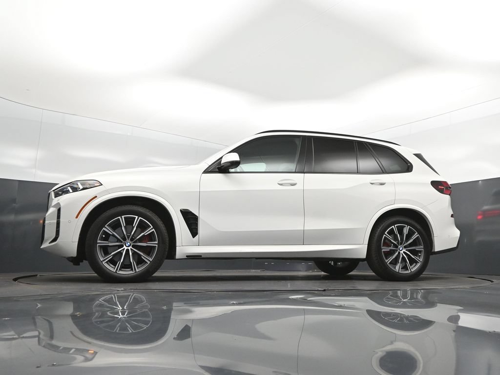 Used 2026 BMW X5 sDrive40i w/ M Sport Package RWD image 39