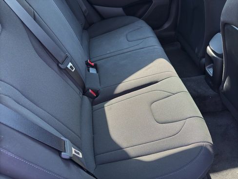 Certified 2024 Hyundai Elantra SE image 19