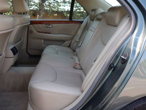 Used 2004 Lexus LS 430 image 21