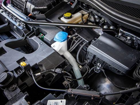 New 2025 Volkswagen ID.4 Pro image 24