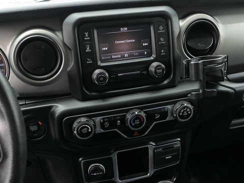 Used 2021 Jeep Wrangler Unlimited Sport AWD/4WD image 19