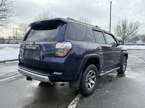 Used 2018 Toyota 4Runner TRD Off-Road Premium image 11