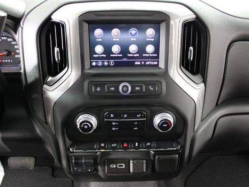 Used 2021 GMC Sierra 1500 4x4 Crew Cab w/ Sierra Value Package image 19