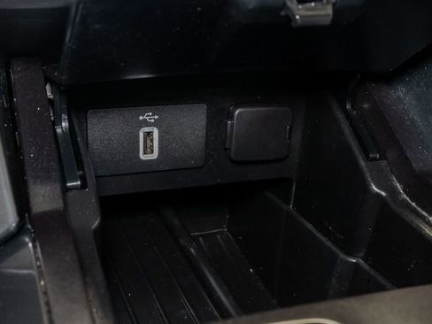 Used 2018 Ford Explorer Platinum AWD/4WD image 27
