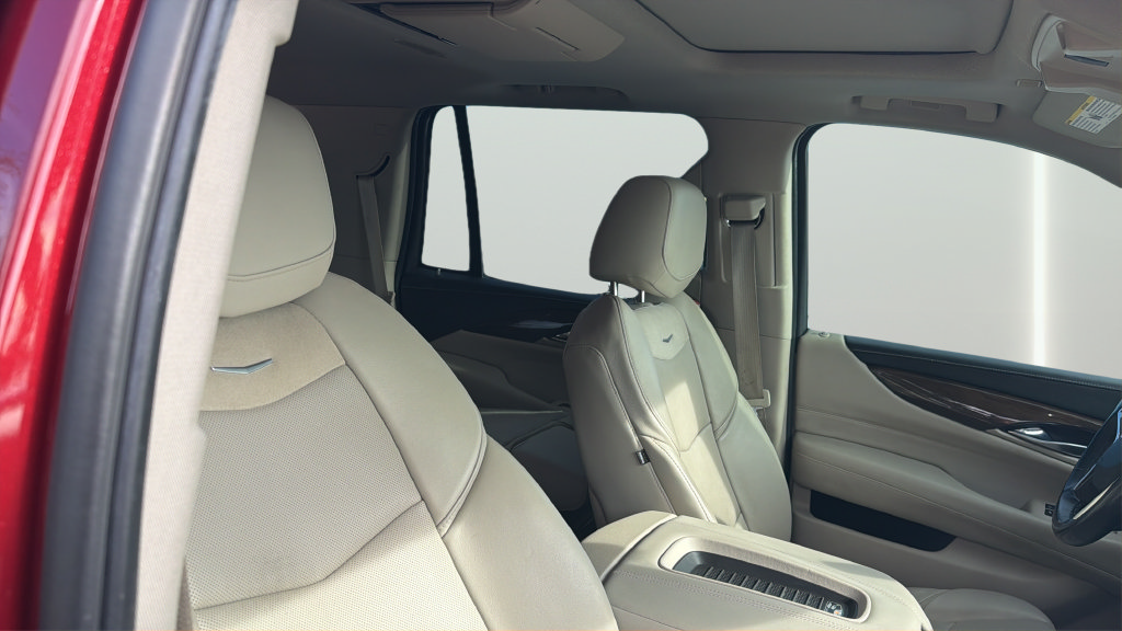 Used 2020 Cadillac Escalade Luxury RWD image 29