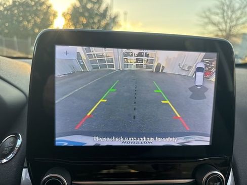 Used 2021 Ford EcoSport SE w/ SE Convenience Package image 19