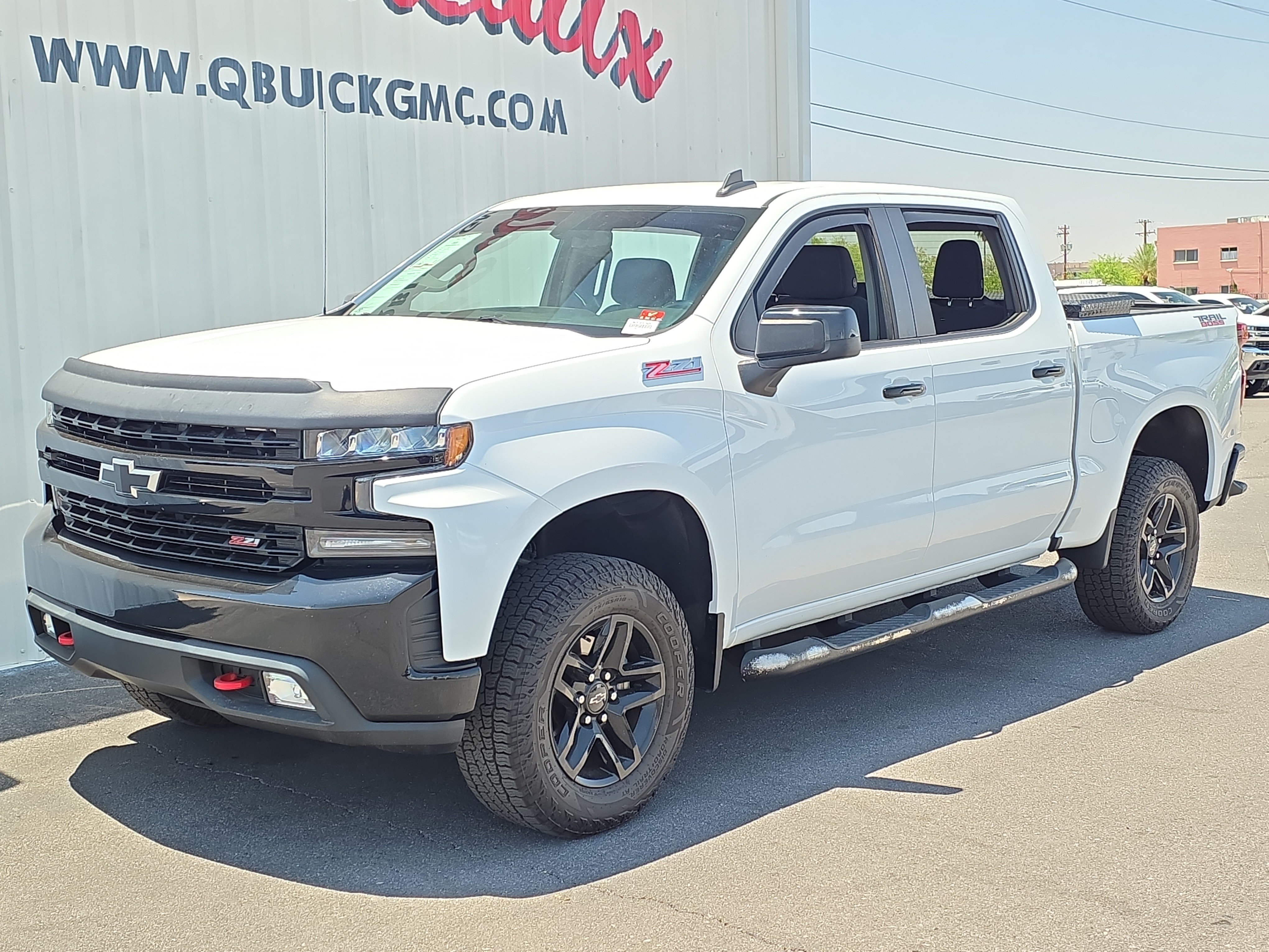 Used 2020 Chevrolet Silverado 1500 LT Trail Boss AWD/4WD image 3