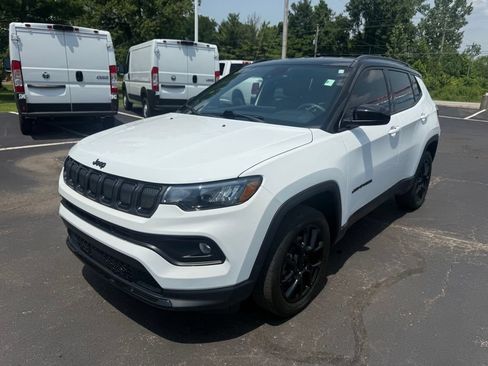 Certified 2022 Jeep Compass Latitude AWD/4WD image 9