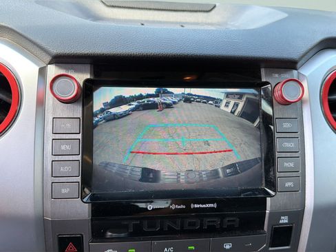 Used 2021 Toyota Tundra SR5 w/ SR5 Upgrade Package AWD/4WD image 19