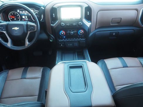 Used 2022 Chevrolet Silverado 3500 High Country AWD/4WD image 22