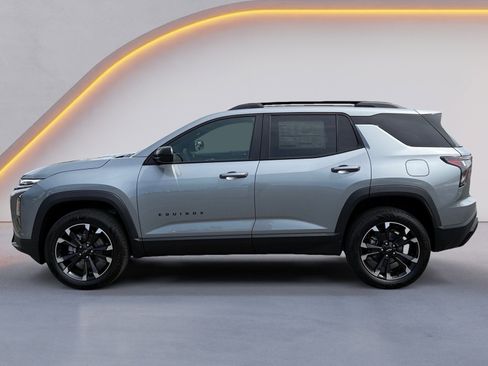 New 2026 Chevrolet Equinox RS FWD image 6