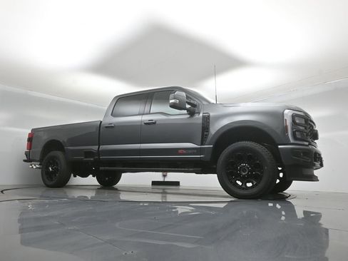 New 2026 Ford F350 Lariat w/ Black Appearance Package AWD/4WD image 3