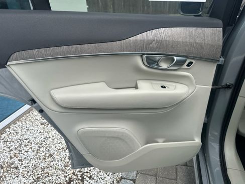 Used 2024 Volvo XC90 B6 Plus AWD/4WD image 20
