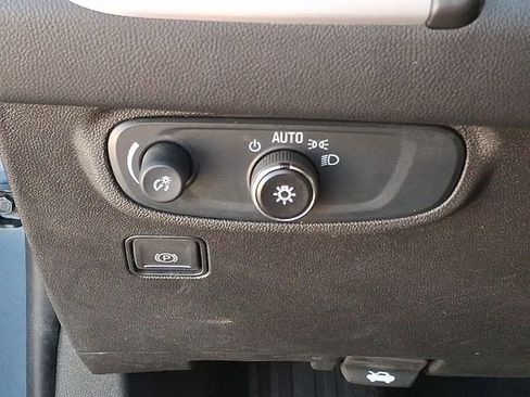 Certified 2024 GMC Terrain SLE image 24