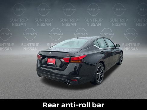 New 2025 Nissan Altima 2.5 SR w/ SR Premium Package FWD image 30