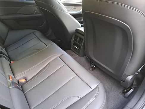 New 2025 BMW i4 eDrive40 w/ Premium Package image 11