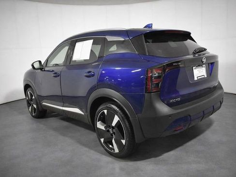 Certified 2025 Nissan Kicks SR image 6