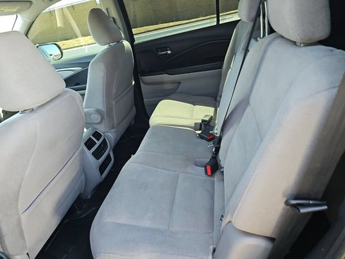 Used 2019 Honda Pilot EX image 11