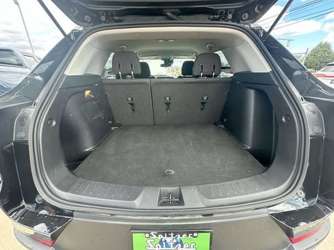 Used 2025 Chevrolet TrailBlazer LT AWD/4WD image 27