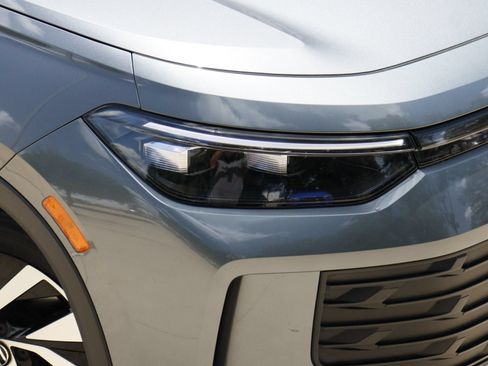 Certified 2026 Volkswagen Tiguan S FWD image 2