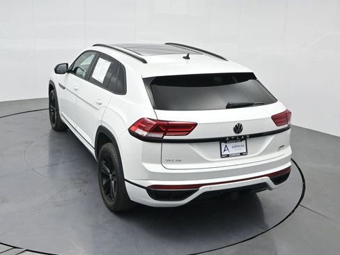 Used 2023 Volkswagen Atlas Cross Sport SEL R-Line AWD/4WD image 40