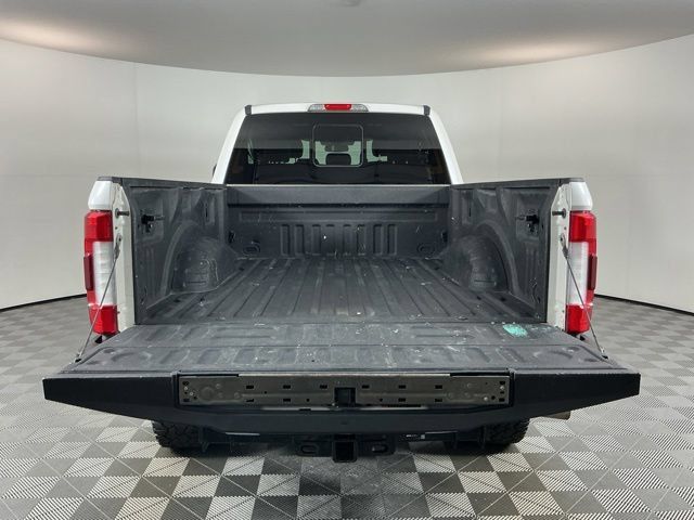 Used 2019 Ford F350 Lariat w/ Lariat Ultimate Package AWD/4WD image 7