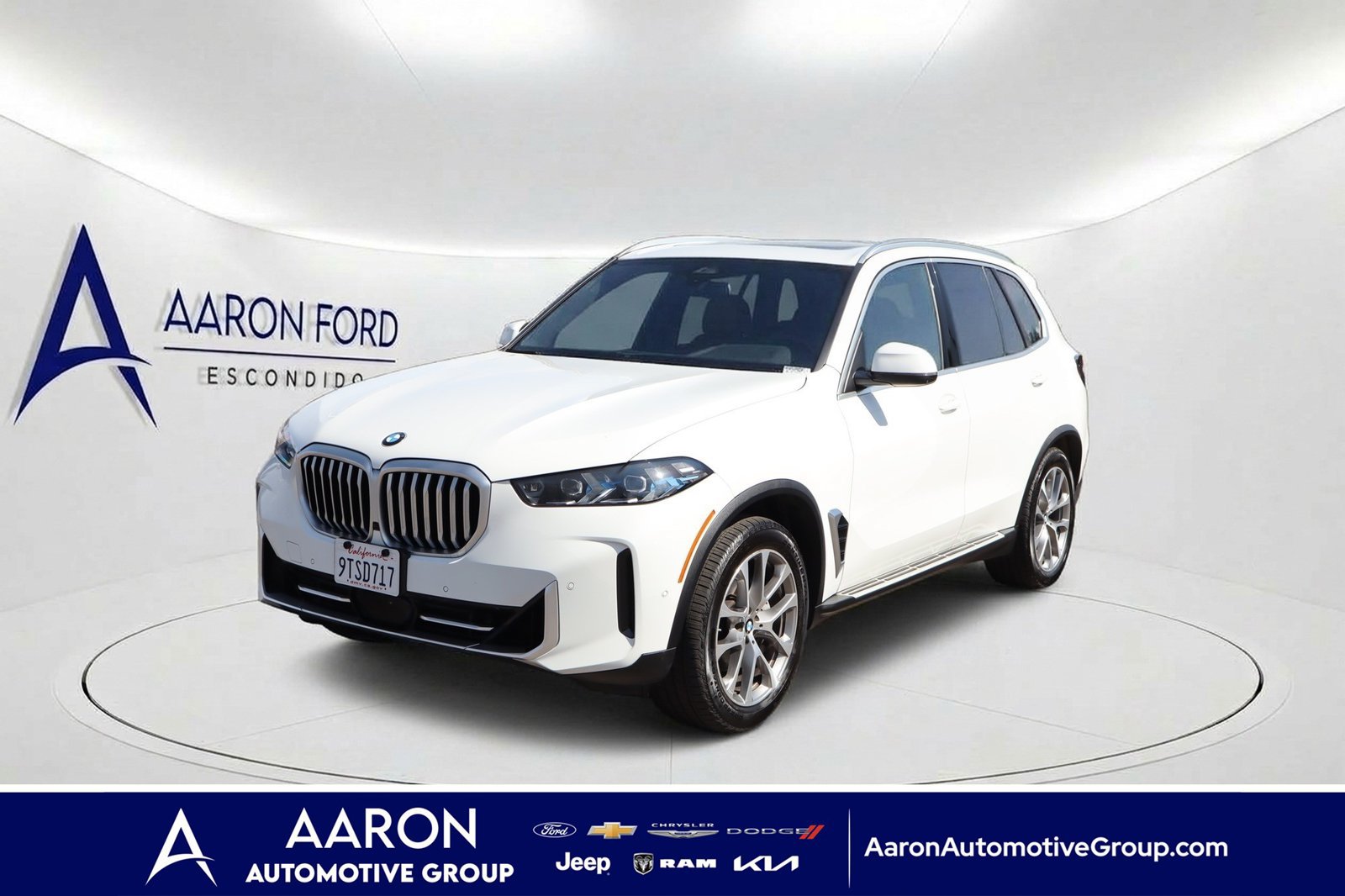 Used 2026 BMW X5 xDrive40i AWD/4WD image 1