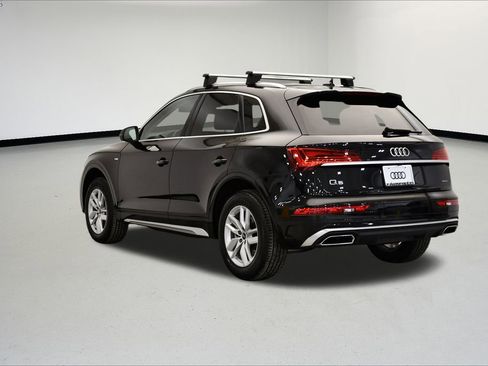 Certified 2023 Audi Q5 2.0T Premium w/ Convenience Package image 3