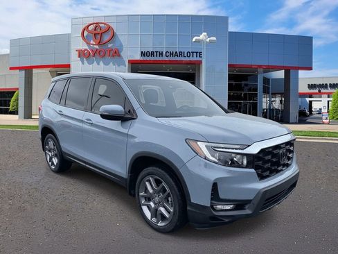 Used 2023 Honda Passport EX-L image 3