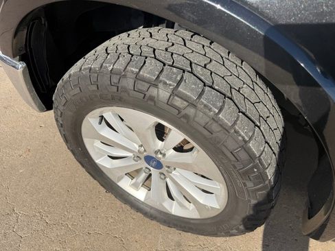 Used 2015 Ford F150 Lariat w/ Equipment Group 501A Mid image 13