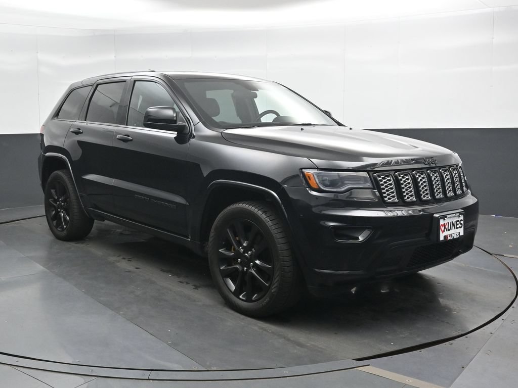 Used 2021 Jeep Grand Cherokee Laredo X AWD/4WD image 6