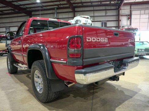 Used 1997 Dodge Ram 1500 Truck 4x4 Regular Cab image 6