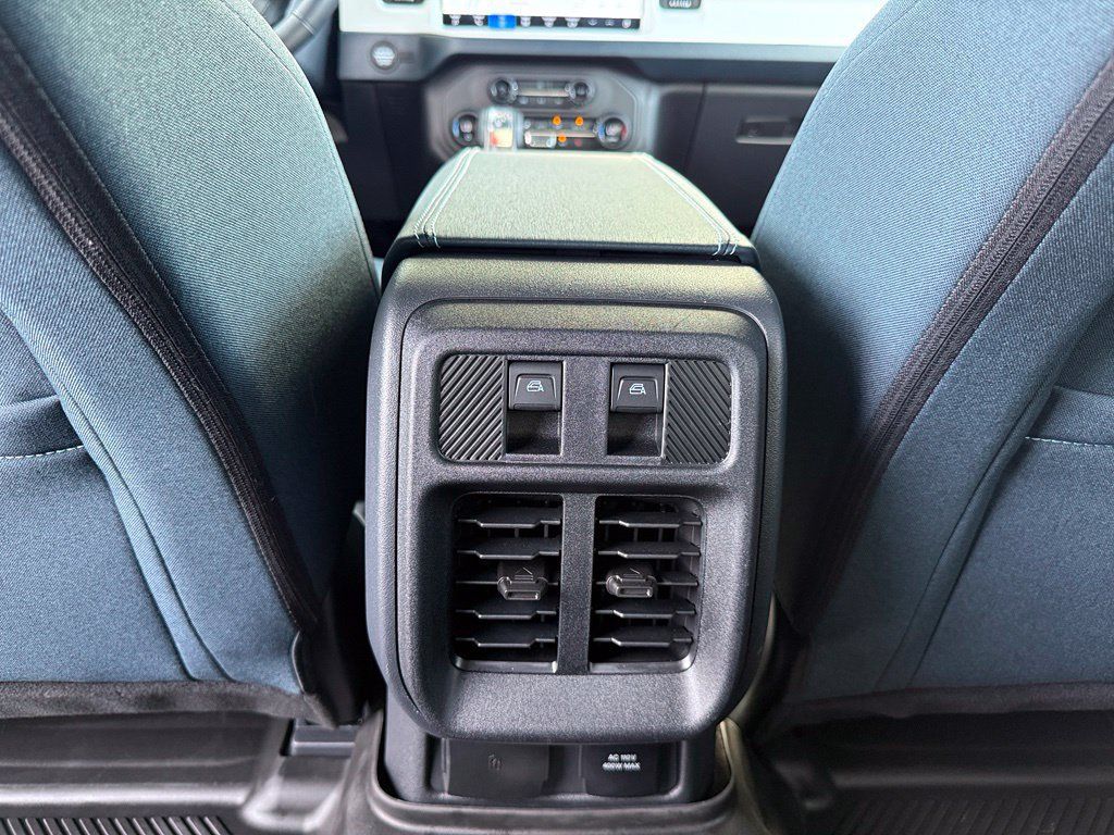 Used 2026 Ford Bronco Heritage Edition AWD/4WD image 31