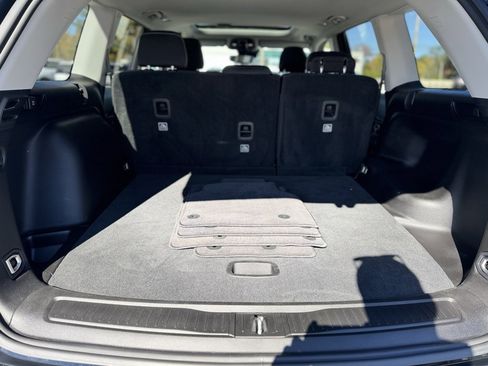 Used 2024 Jeep Grand Cherokee Laredo X image 5