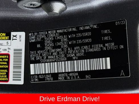Used 2023 Toyota Highlander Limited FWD image 32