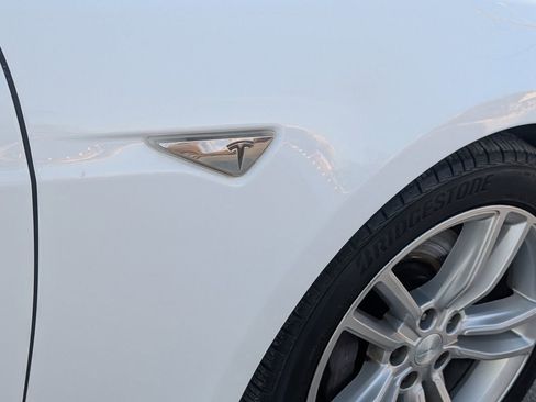 Used 2013 Tesla Model S image 15