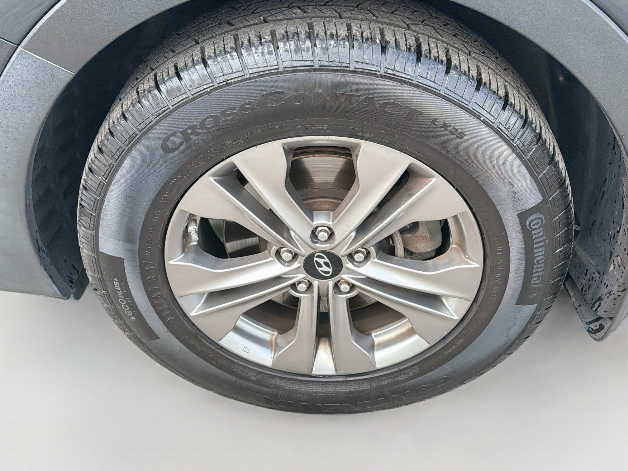 Used 2015 Hyundai Santa Fe Sport w/ Option Group 04 AWD/4WD image 40