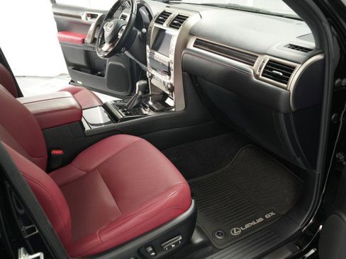 Used 2020 Lexus GX 460 Premium w/ Premium Package AWD/4WD image 46