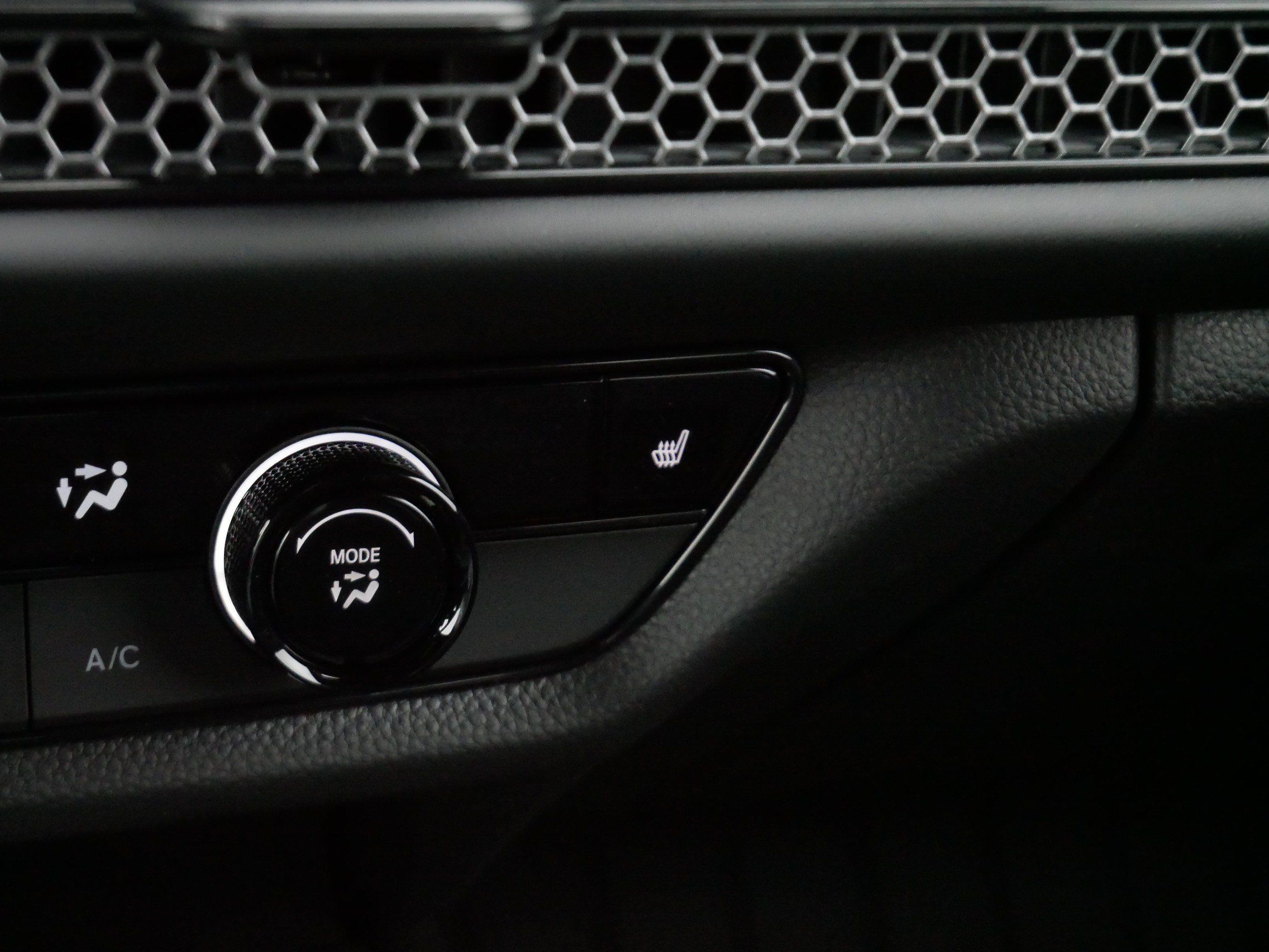 Used 2027 Honda HR-V Sport image 29