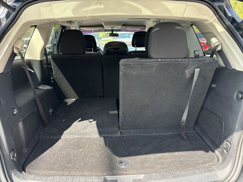 Used 2018 Dodge Journey SE FWD image 12