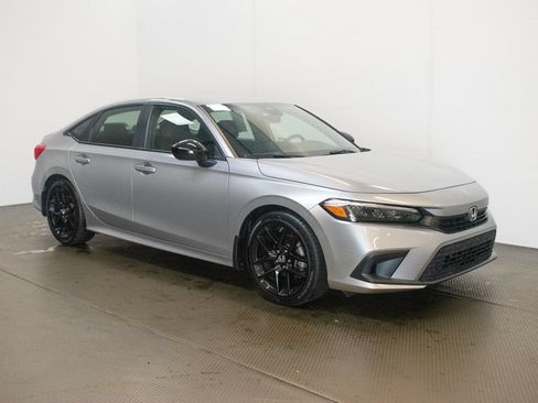Used 2022 Honda Civic Sport image 1