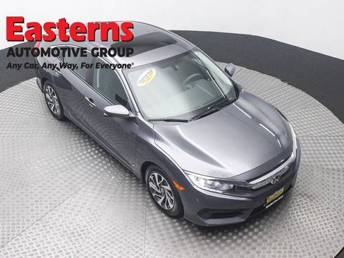 Used 2017 Honda Civic EX image 3