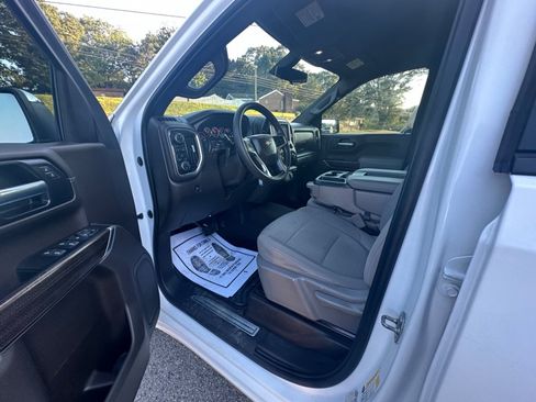 Used 2020 Chevrolet Silverado 1500 LT AWD/4WD image 9