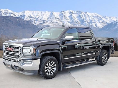 Used 2017 GMC Sierra 1500 SLT w/ SLT Premium Package image 2