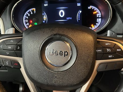 Used 2015 Jeep Grand Cherokee Limited AWD/4WD image 11